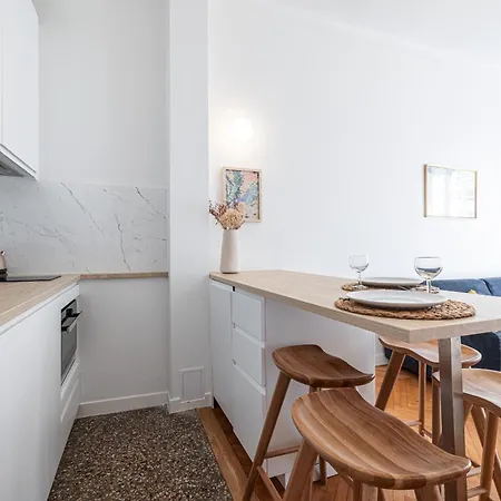 10 Amiral 201 - Magnifique - 2 - Centre-ville Appartement